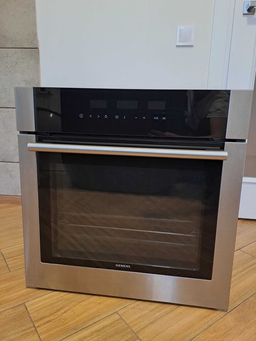 Духова шафа Siemens HB 770560 E б у Німеччина