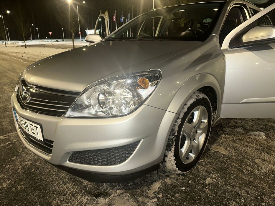 Опель Астра універсал