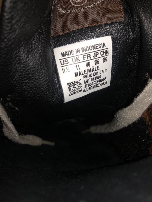 Adidas chile 62 оригінал в доброму стані 44-44.5, шкіряні кросівки