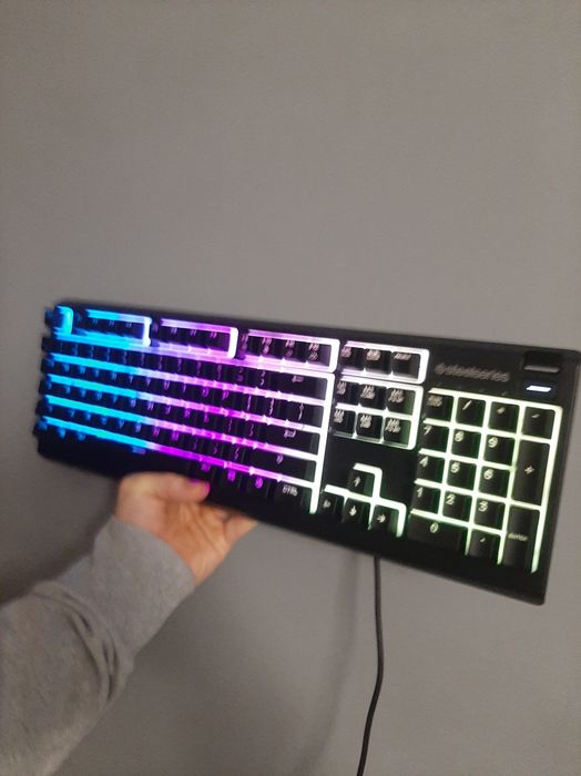 Klawiatura SteelSeries Apex 3 40% taniej