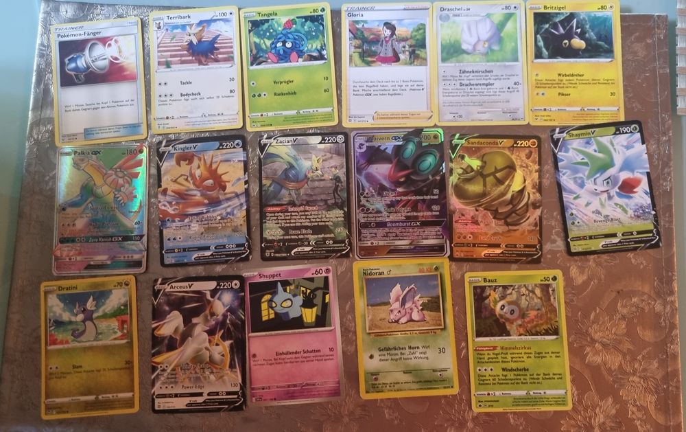 Kolekcjonerskie karty pokemon 86 szt.