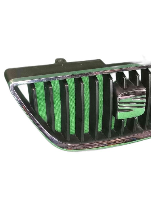 Grelha do Pára-Choques Central SEAT IBIZA IV 6J0853651 (OEM) | 6J0853651E (OEM)