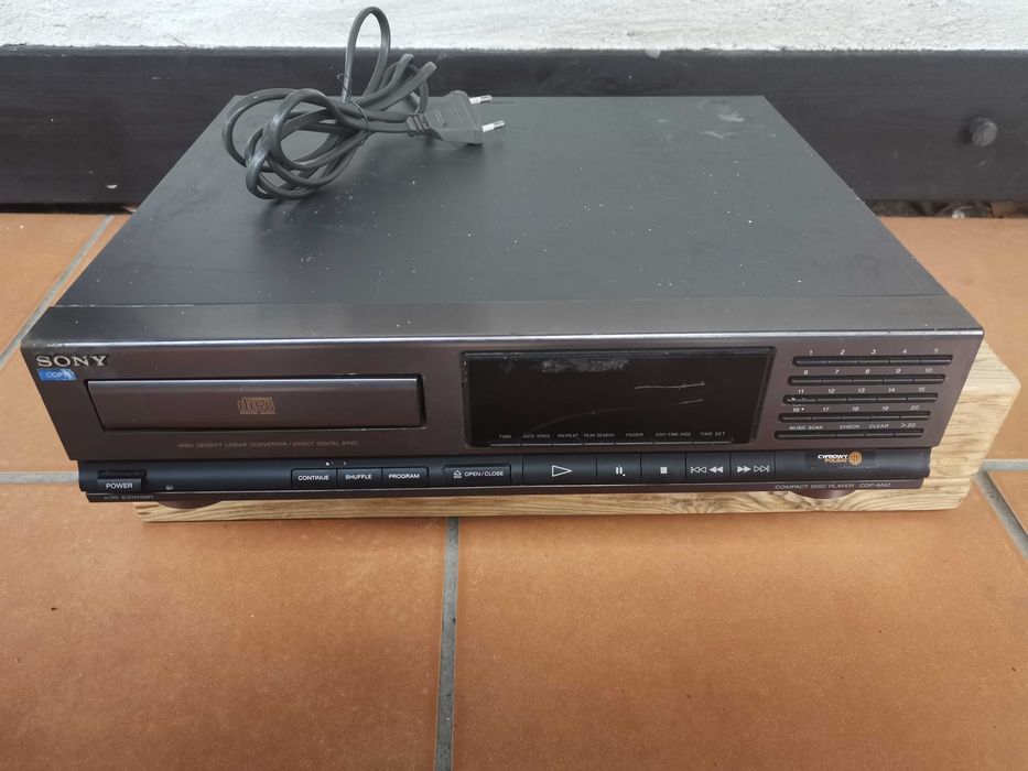 SONY model CDP-M42