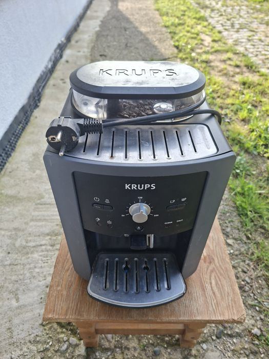Ekspres do kawy ciśnieniowy Krups