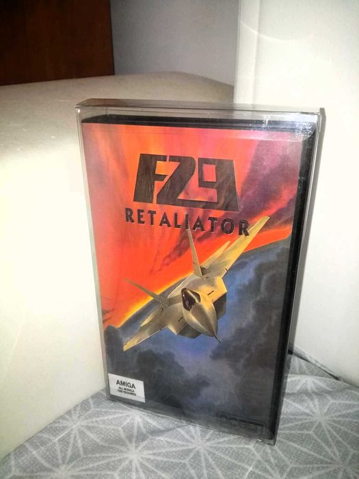 F29 Retaliator - gry symulator dyskietki dla Commodore Amiga 500 600