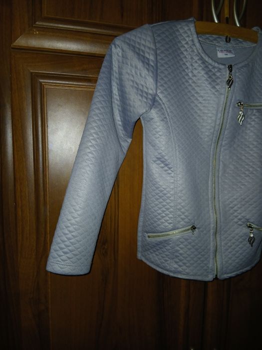 Sweterek zasuwany elegancki
