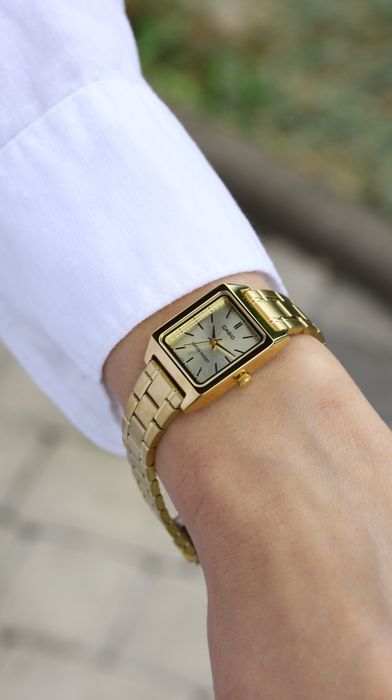 Годинник жіночий  Casio LTP-V0O7G-9E Оригінал Гарантія  женские часы