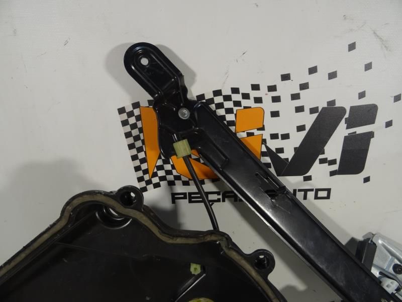 Elevador vidros trás direito SEAT Leon (1P1)