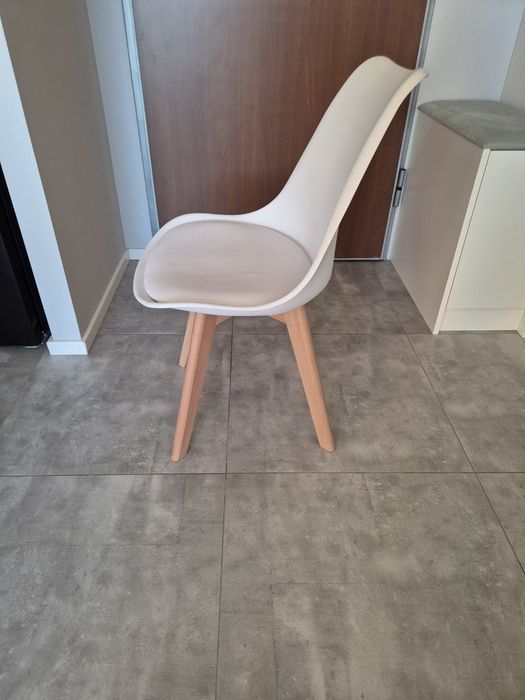 Krzesła skandynawskie