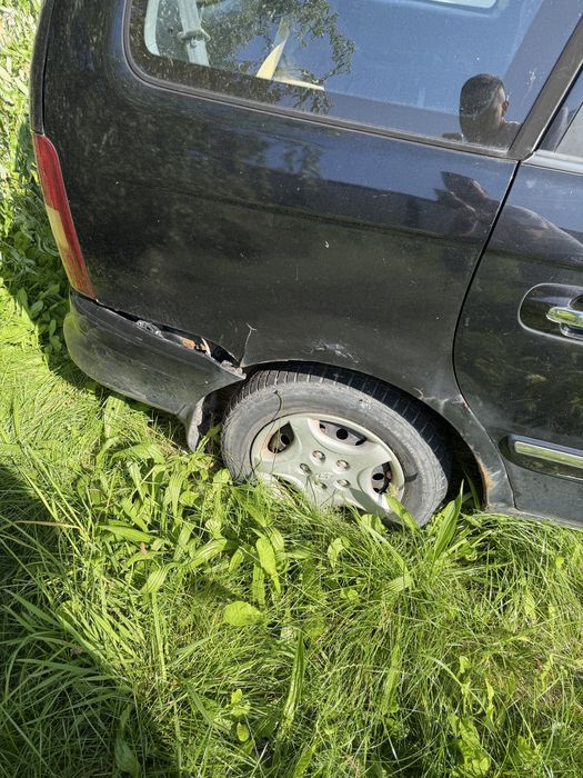 Hyundai Trajet do naprawy lub na czesci
