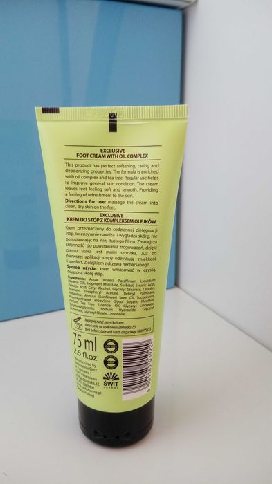 Krem do stóp Refreshing z kompleksem olejków Exclusive Cosmetics 75 ml