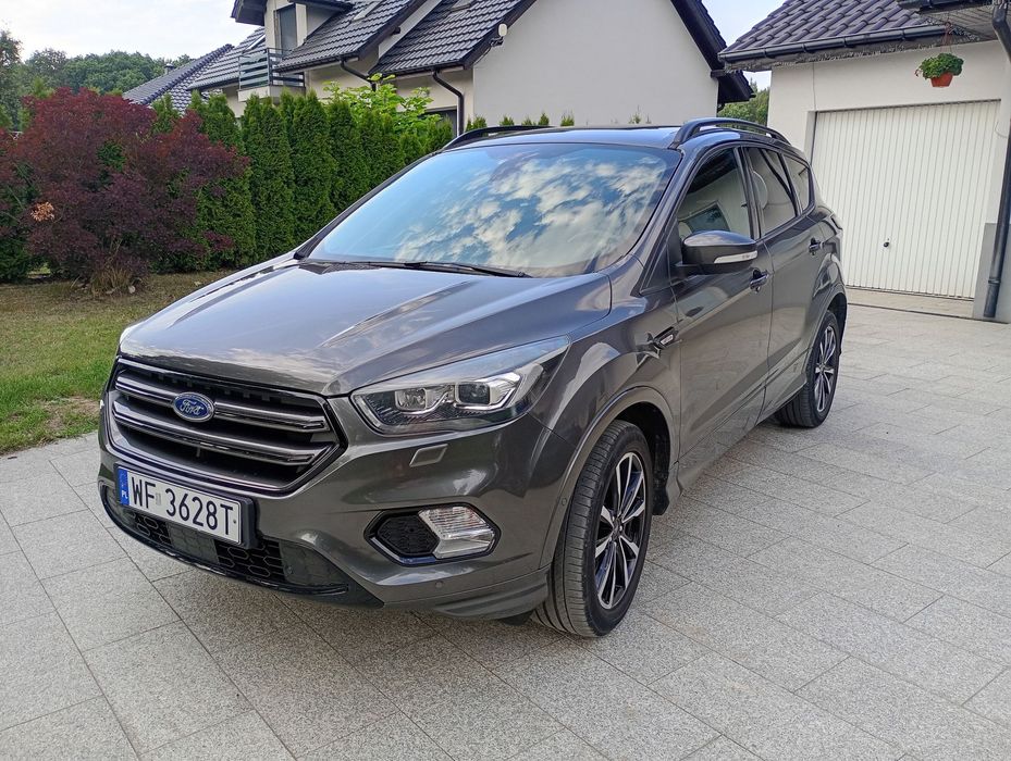 Ford Kuga Drugi właściciel, bezwypadkowy, dodatkowy zestaw opon zimowych
