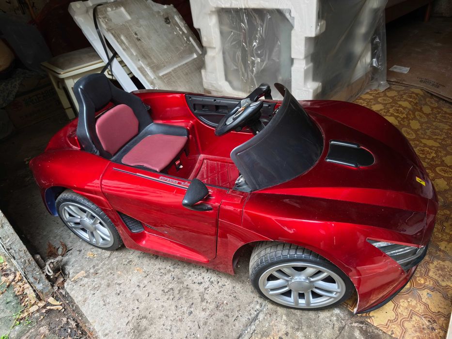 Дитячий електромобіль Kidsauto Ferrari LaFerrari style Red