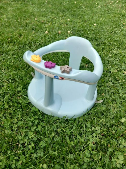 Krzesełko z przyssawkami do kąpania