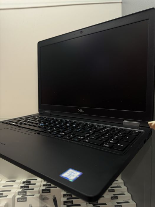 Ноутбук Dell Latitude 5590/i5-8350U/8Gb/SSD/FullHd/ Windows 11 Pro