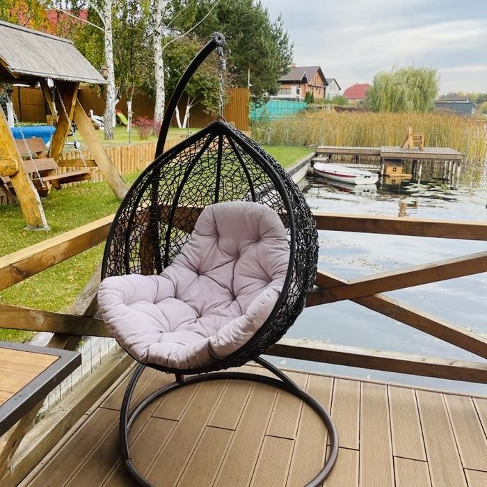 Дом с баней на озере Мартышев. Киев. Осокорки.