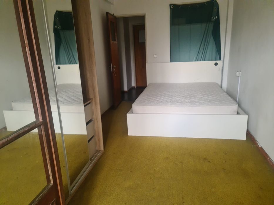 Tenho quartos pra alugar