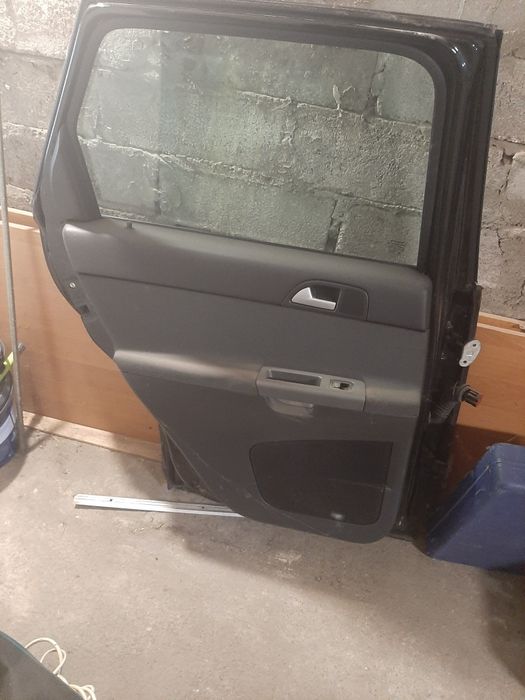 Volvo v50  drzwi lewe tylne