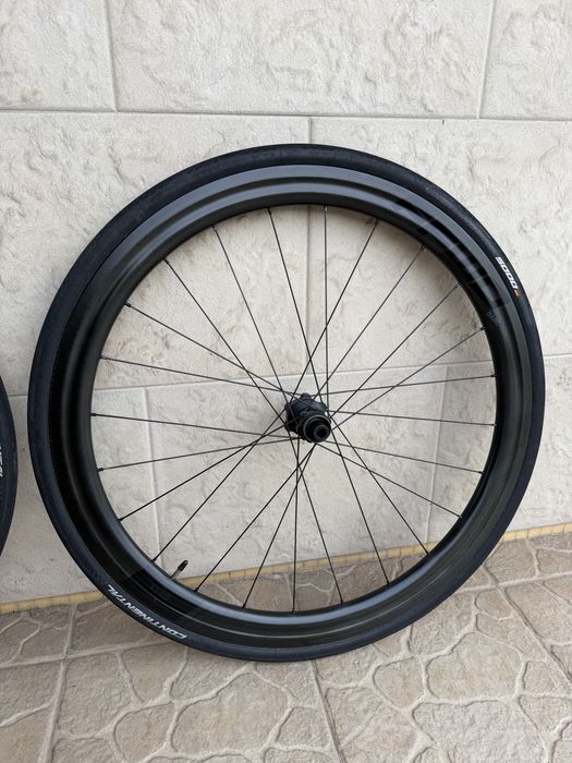 Bicicleta de estrada - rodas em carbono disco