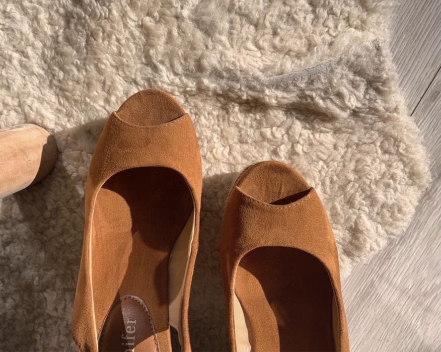Buty sandały na koturnie Jennifer&Jennifer