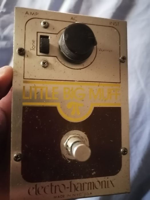 Electro Harmonix little big muff 1977