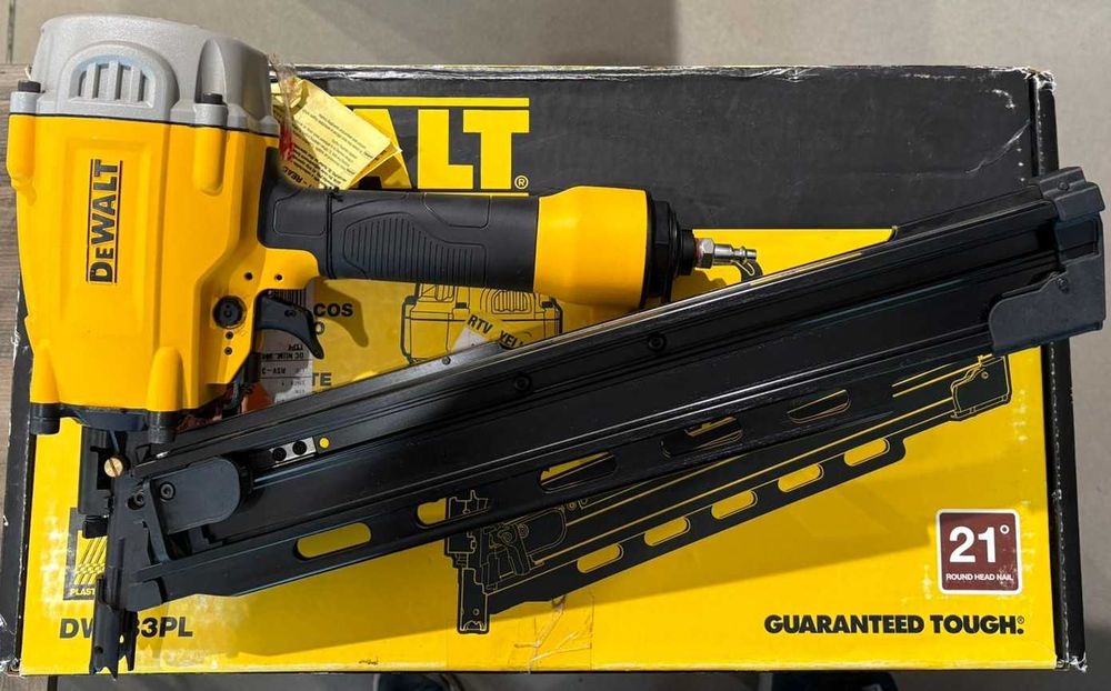 Gwoździarka pneumatyczna DeWalt DWF83PL OUTLET!