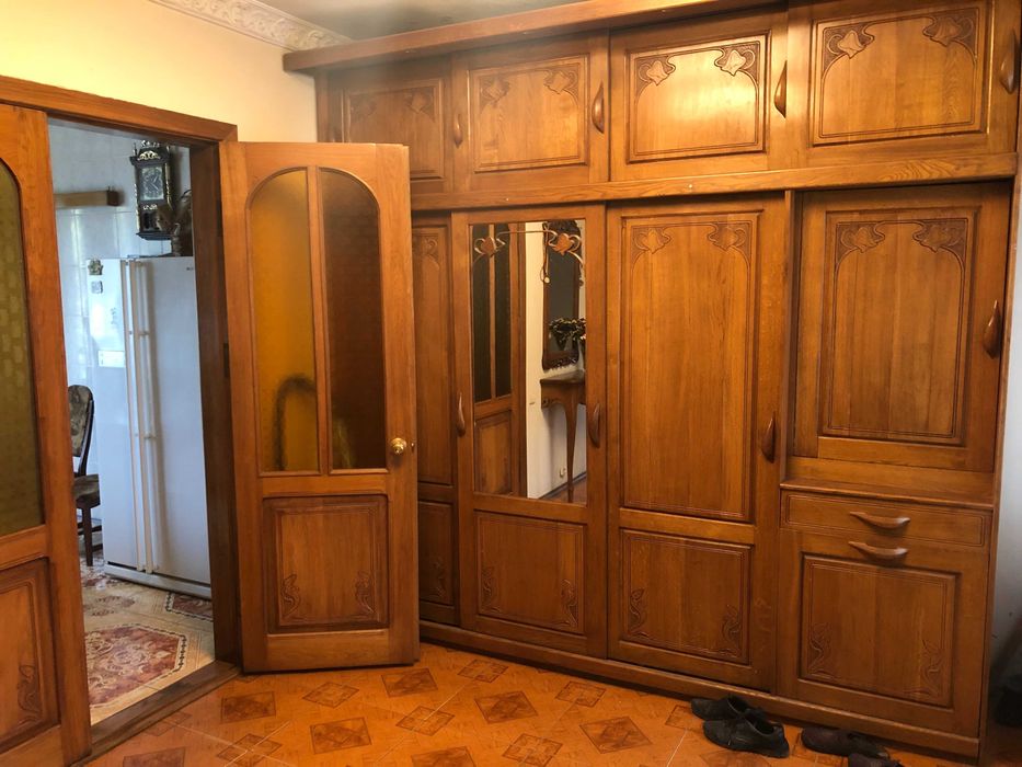 Трехэтажный дом 300 м² с участком 7 соток от собственника