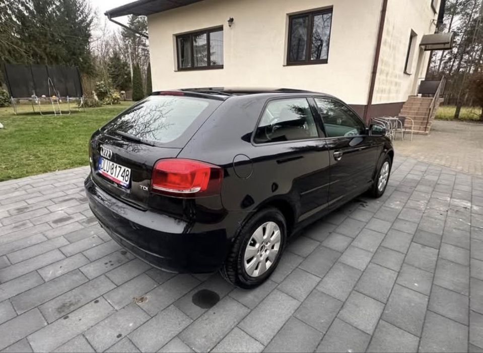 Audi A3 1,6 , 105 km