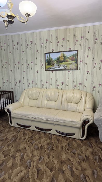 Диван і 2 крісла