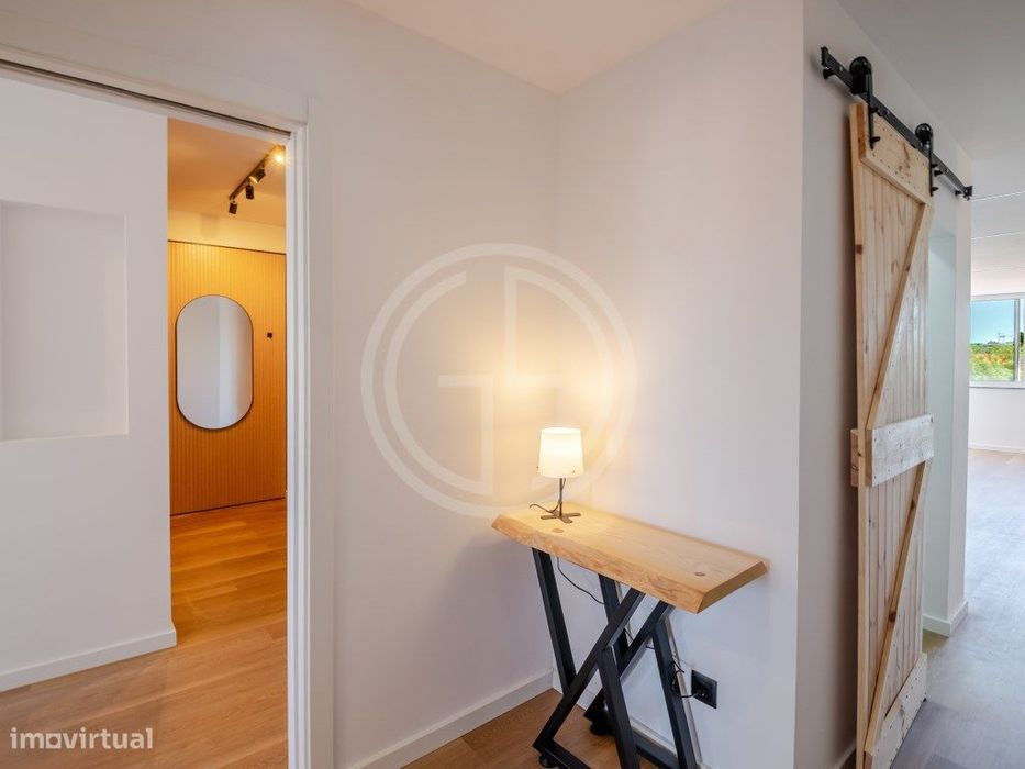 Apartamento T3 Renovado localizado em Loulé