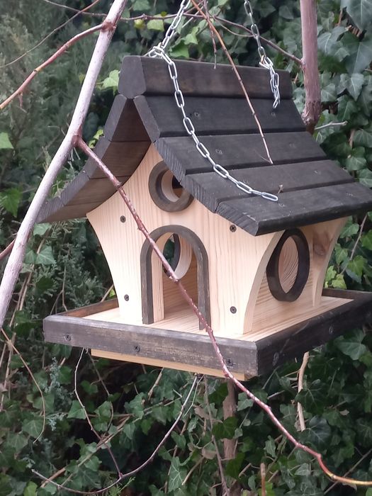 Кормушка для птиц деревянная