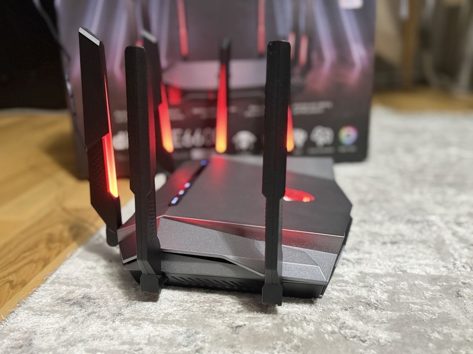 Роутер MSI Radix AXE6600 (GRAXE66) WiFi 6E, 6600 Мбіт/с