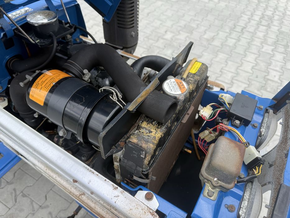 Японський трактор Iseki TU1600