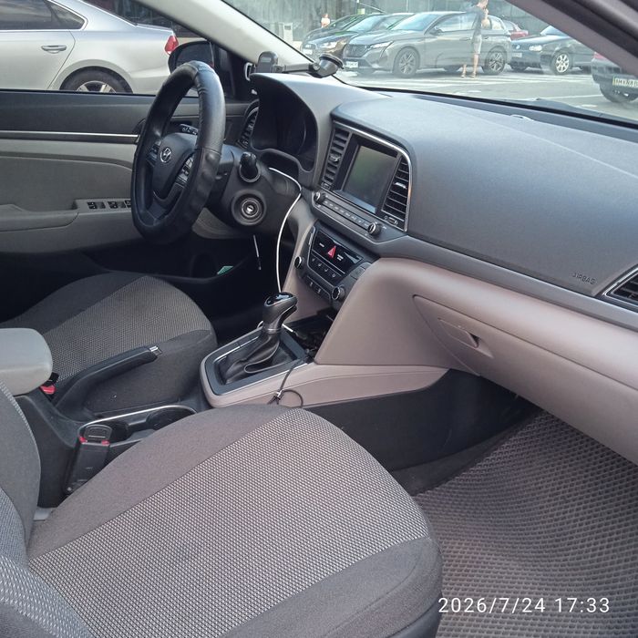Hyundai Elantra!!