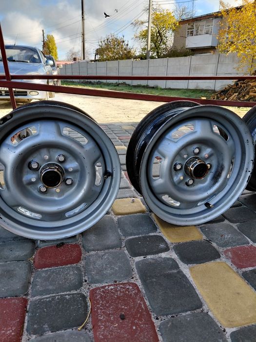 Продам диски на ваз р 13/4/98