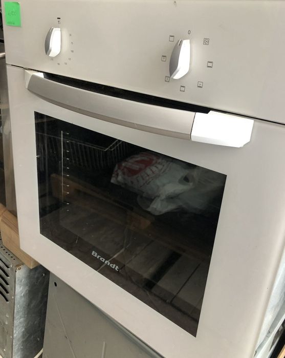 Духовий шкааф. Білий (під забудову) з Німеччини. Оригінал