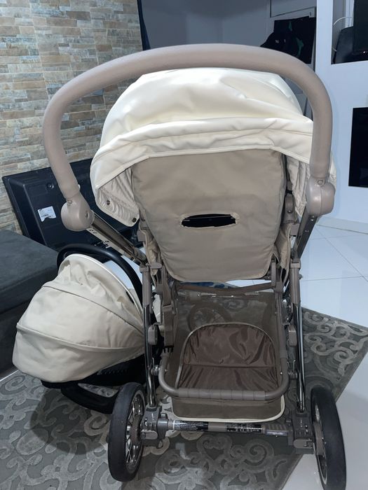 Carrinho de bebe como novo em boas condicoes para desocupar alguma duv