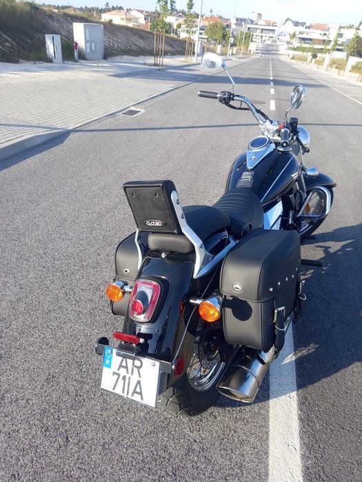 Motociclo UM Renegade Commando