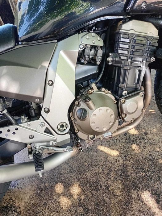 Kawasaki Z750S em bom estado