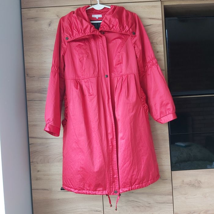 Śliczny wiosenny ciążowy płaszcz Torelle rozmiar M