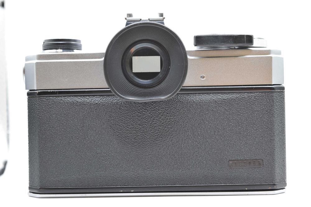 Câmara analógica usada Fujica ST701 + Fujinon 55mm F1.8 M42 Mount