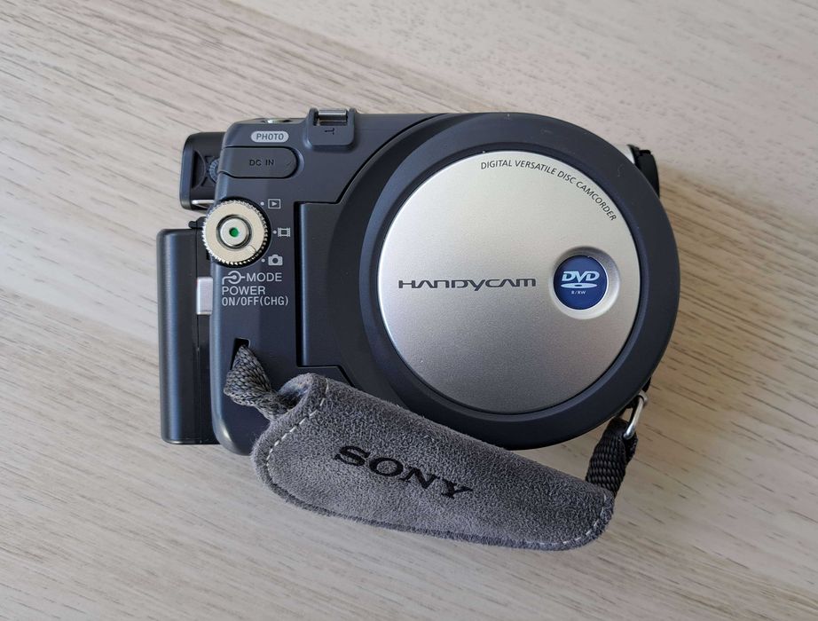 Sony Handycam DCR-DVD201E | Carl Zeiss | A funcionar + acessórios