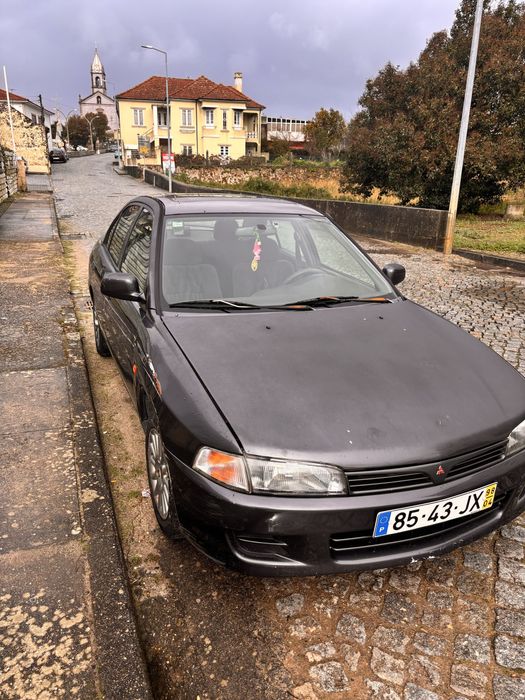 Mitsubishi Lancer 1.3 GLX (1998) – Para Peças ou Recuperação