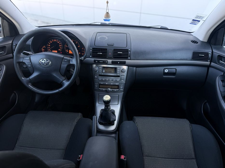 TOYOTA AVENSIS -2.0 126 cv   - DIESEL  - 1 Dono - NACIONAL - PINTURA  NOVA
