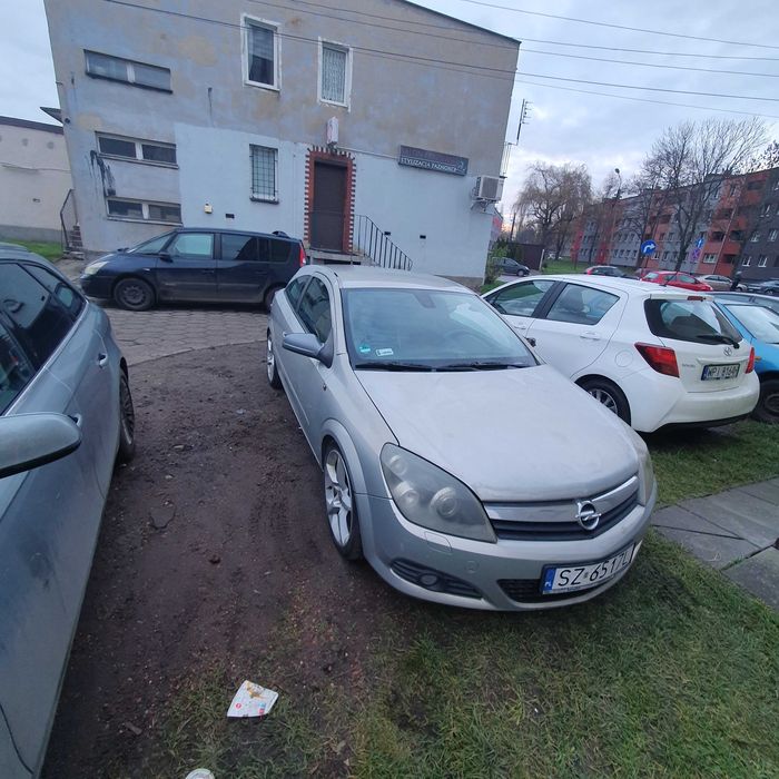 Opel astra h 1.9 dth gtc