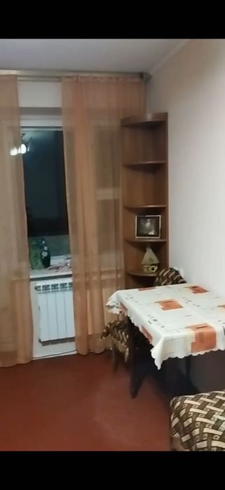 Оренда окремої кімнати в гуртожитку метро Шулявська
