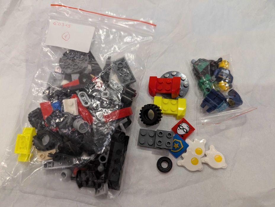 LEGO City 60315 Mobilne centrum dowodzenia policji