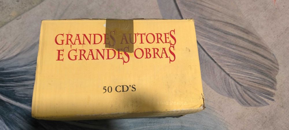 Coleção de cd's antigos novos