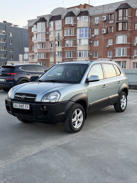 Hyundai Tucson 2.0 бензин, повний привід, механіка, один власник з салону