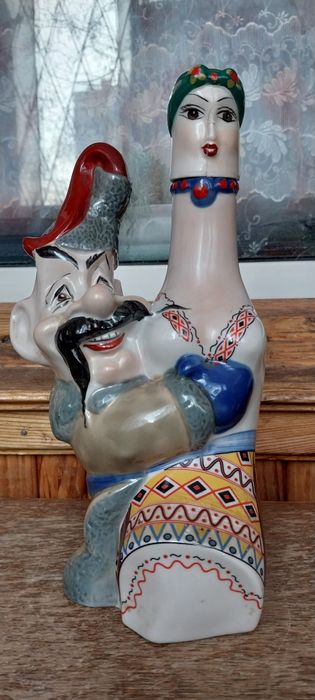 Порцеляна . Одарка Карась Гуцули Плясунья